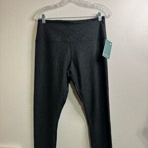NWT Lysse Charcoal Ribbed High-Waisted Leggings